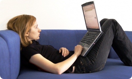 Laptop_Couch