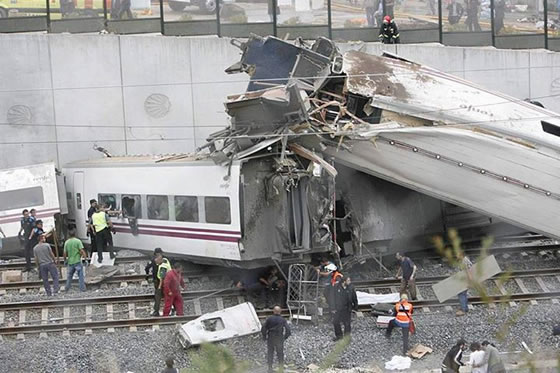 Imagem do comboio destruído