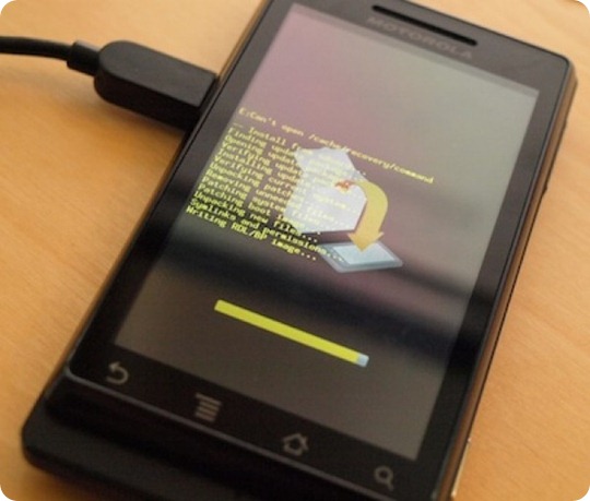 motorola-droid-android-2.2-froyo-update-rom