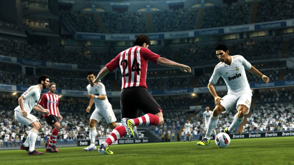 Pro Evolution Soccer 2013 em aquecimento