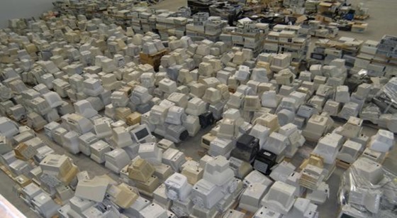 aerial-view-of-computer-pile-29---sml_80367_610_335