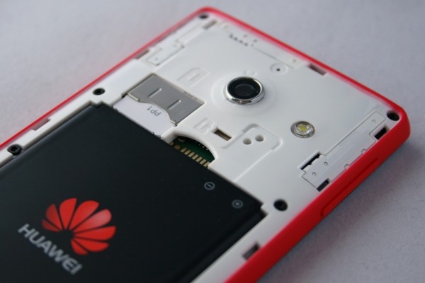 Huawei coloca de parte ecrãs 4K para manter vida das baterias