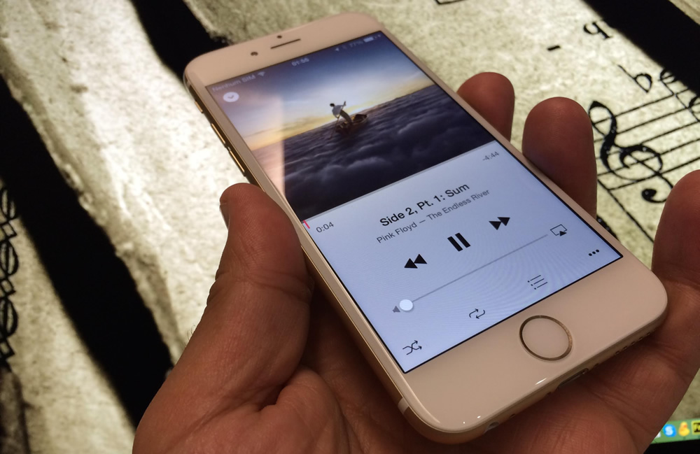 Primeiro olhar para a nova app de Música da Apple no iOS 8.4