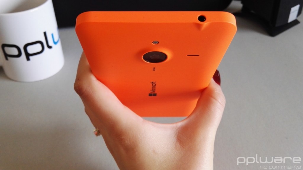 Lumia 640 XL - Lateral