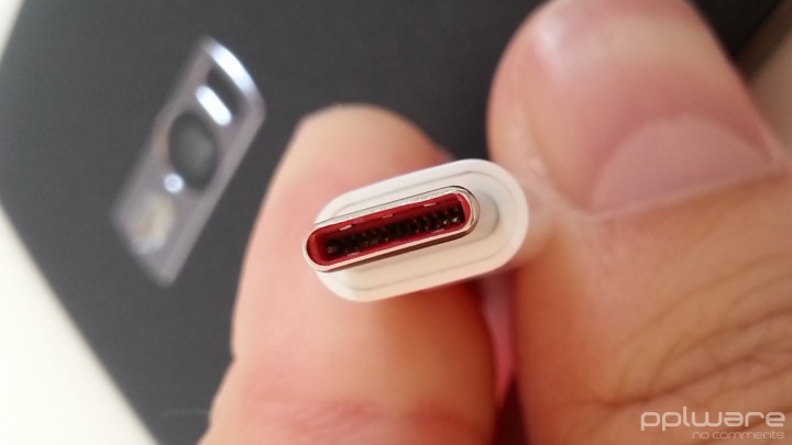 OnePlus 2 - micro USB Tipo-C