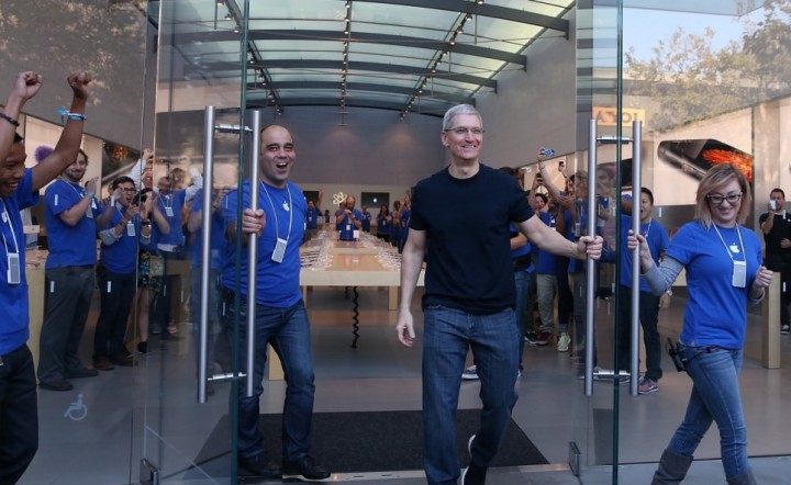 Funcionários da Apple vão continuar a ser revistados