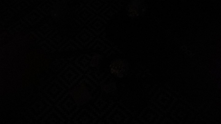 Huawei Mate 8 - Foto em interior no escuro sem flash