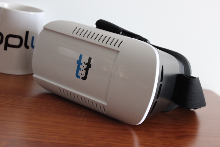 SmartTalk: A realidade virtual acessível a todos