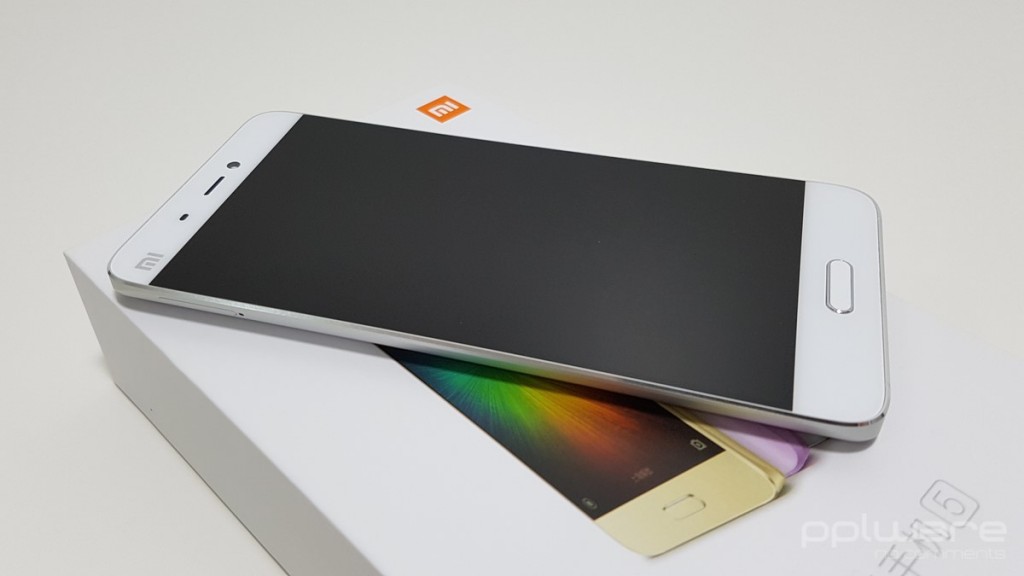 Unboxing: Xiaomi Mi 5