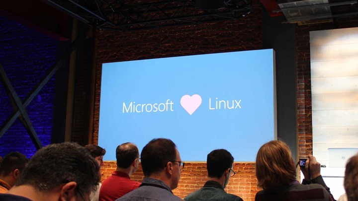 Microsoft-loves-Linux