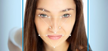 Cidadãos chineses vão ter de se submeter a um scan facial para terem Internet e telefone