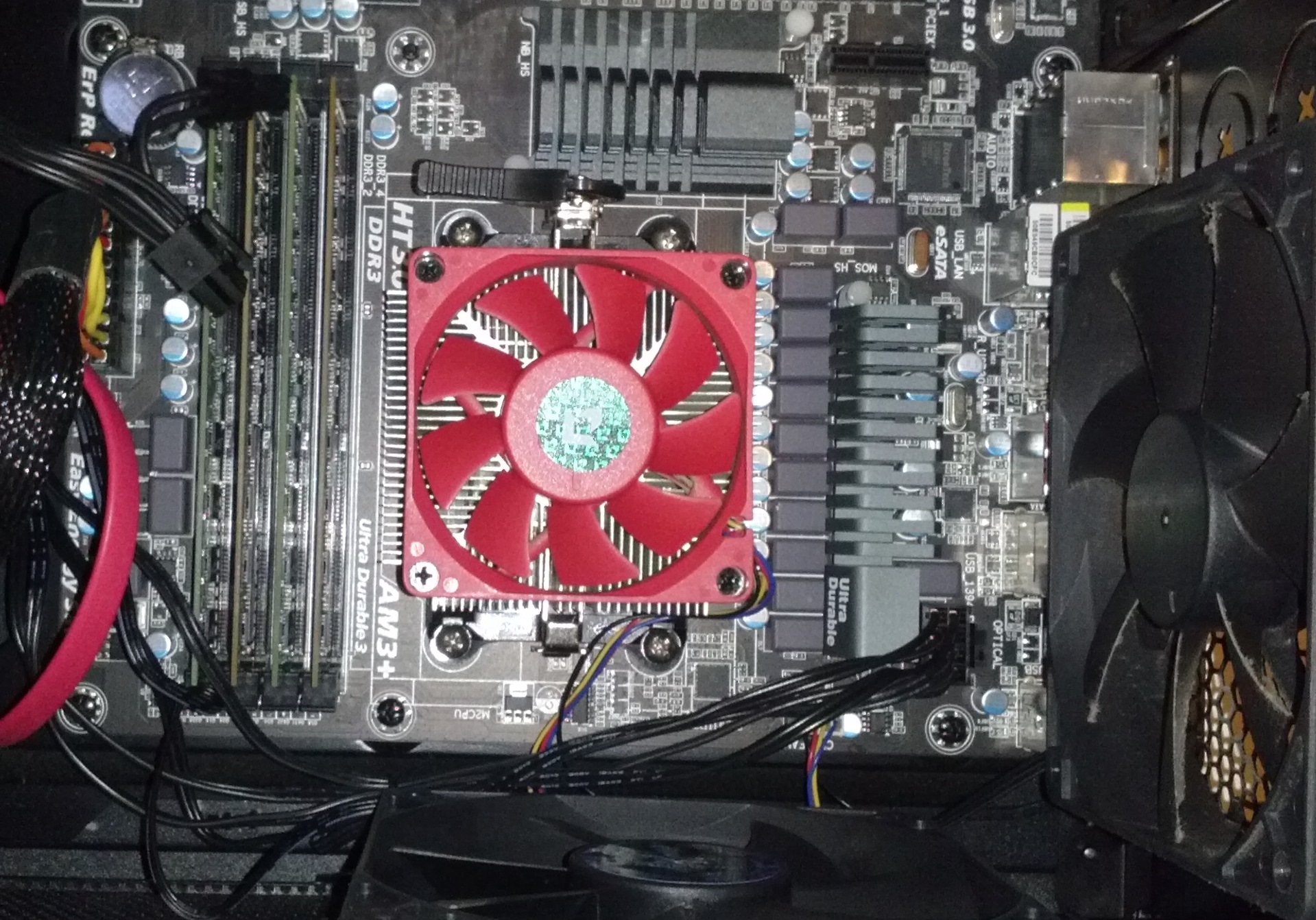 Fansmitter: Ventoinhas podem roubar dados de computadores