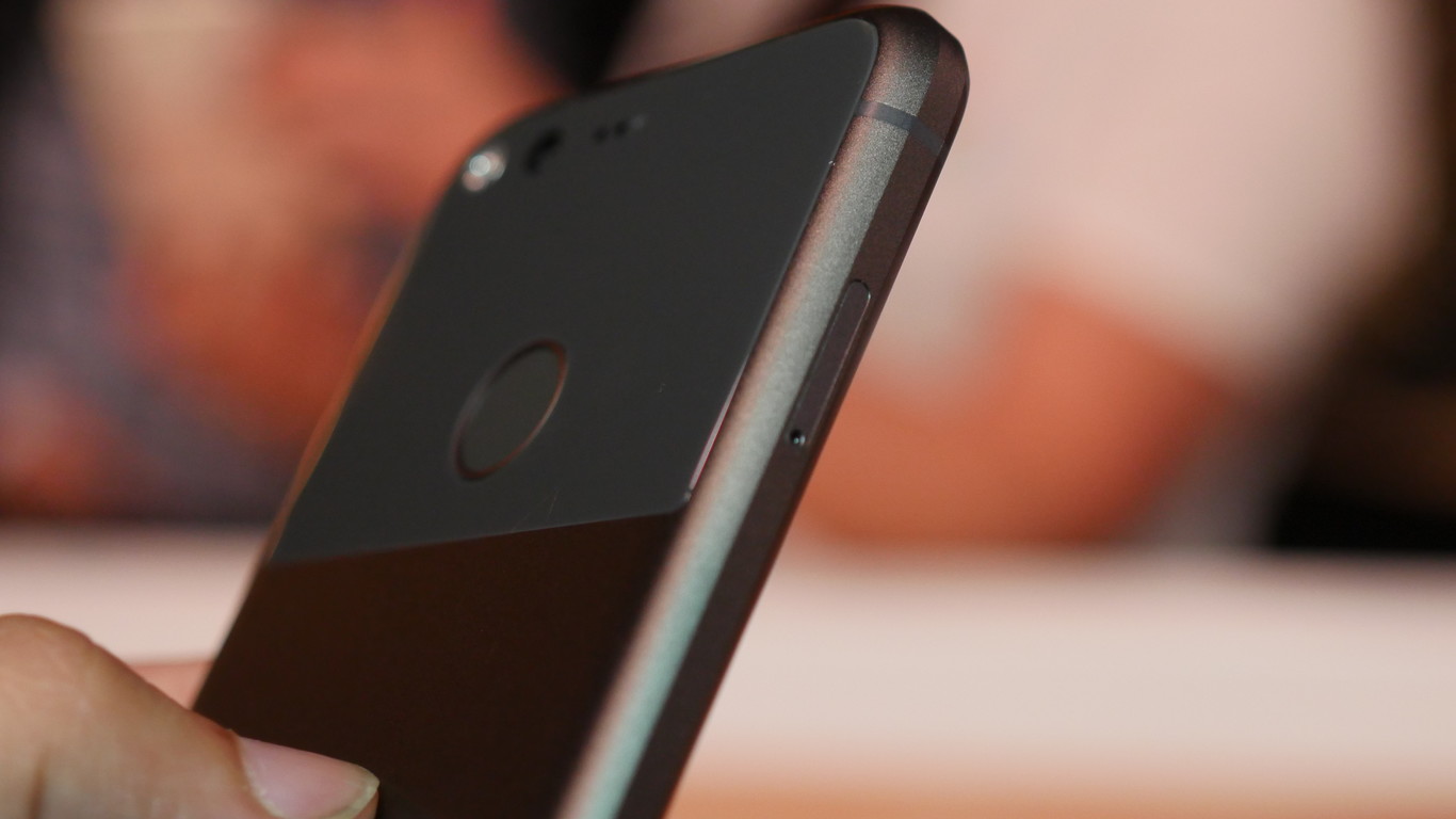 Chainfire já conseguiu fazer root ao Google Pixel