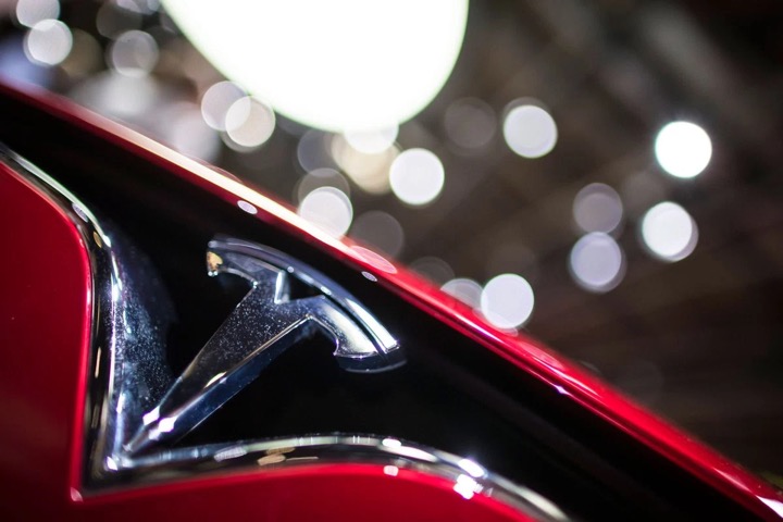 Self-driving dos Tesla não vai poder ser usado na Uber ou Lyft