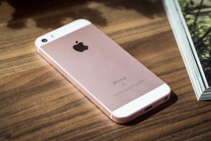 iPhone SE 2 sem jack de 3.5mm pode ser apresentado em maio