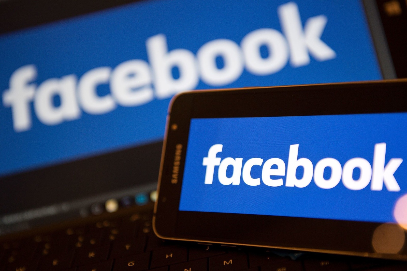 Afinal que informação anda o Facebook a recolher sobre si?