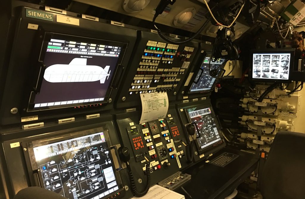 A navegação nos submarinos da classe Tridente