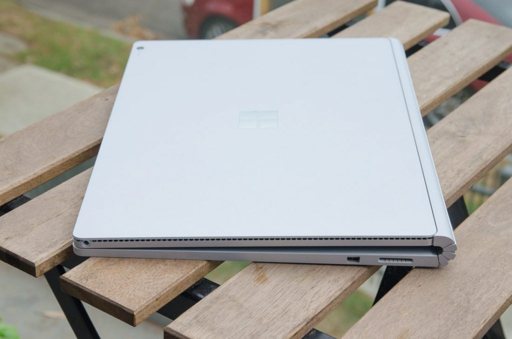 Microsoft lança nova versão do Surface Book a 3 mil dólares
