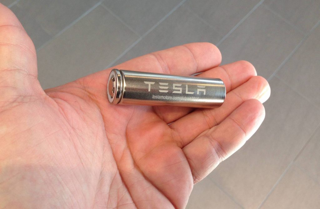 Tesla – Investigadores duplicam durabilidade das baterias