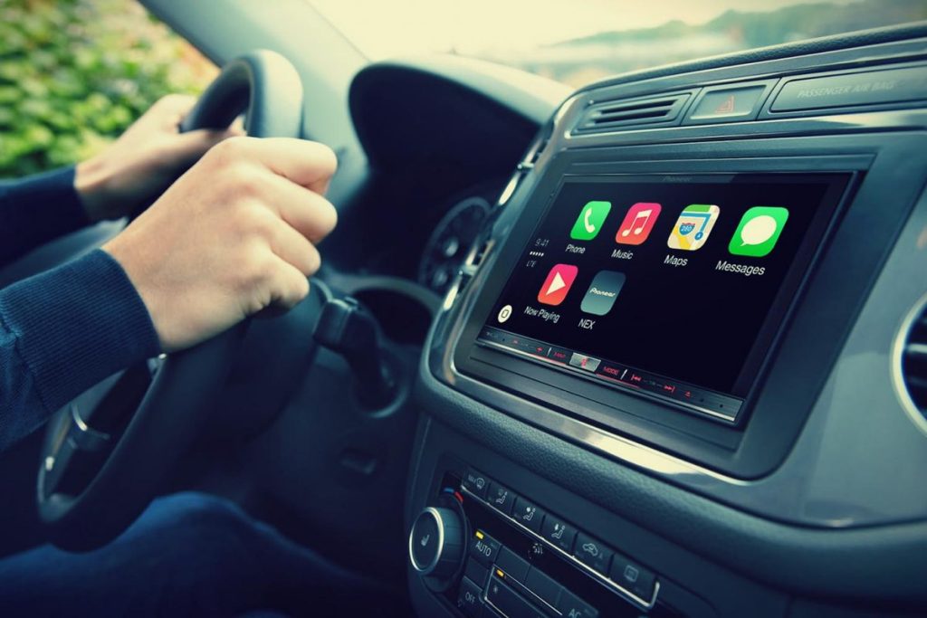 Tim Cook revela que Apple está a trabalhar em carros autónomos