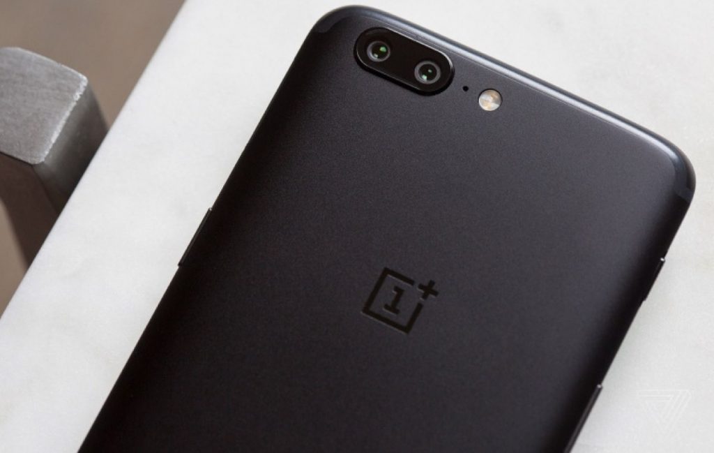 OnePlus 5 apanhado a fazer batota em testes de benchmark