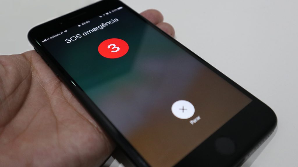 Use o atalho de Emergência SOS no seu iPhone com o iOS