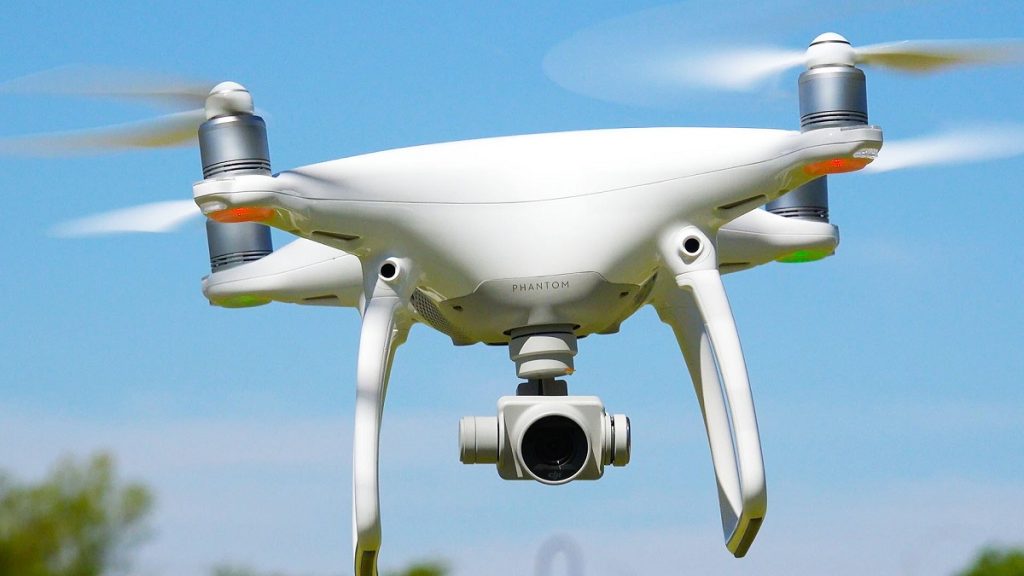 Antes do novo regulamento, o que precisa para pilotar um drone?