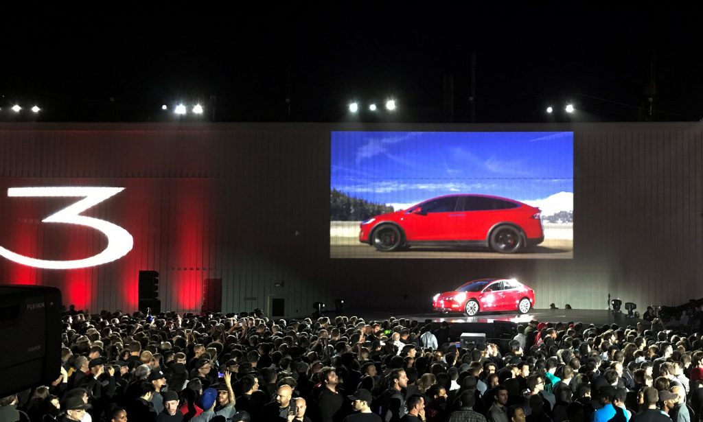 Chegou o novo Tesla Model 3! O mais barato da marca…