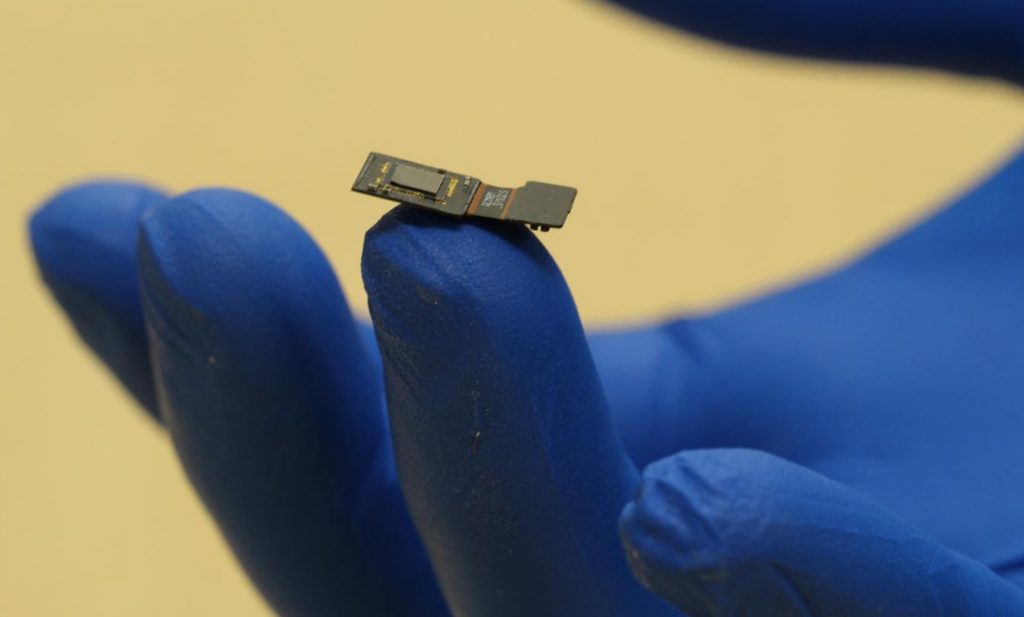 Implante de microscópio plano no cérebro substituirá os olhos