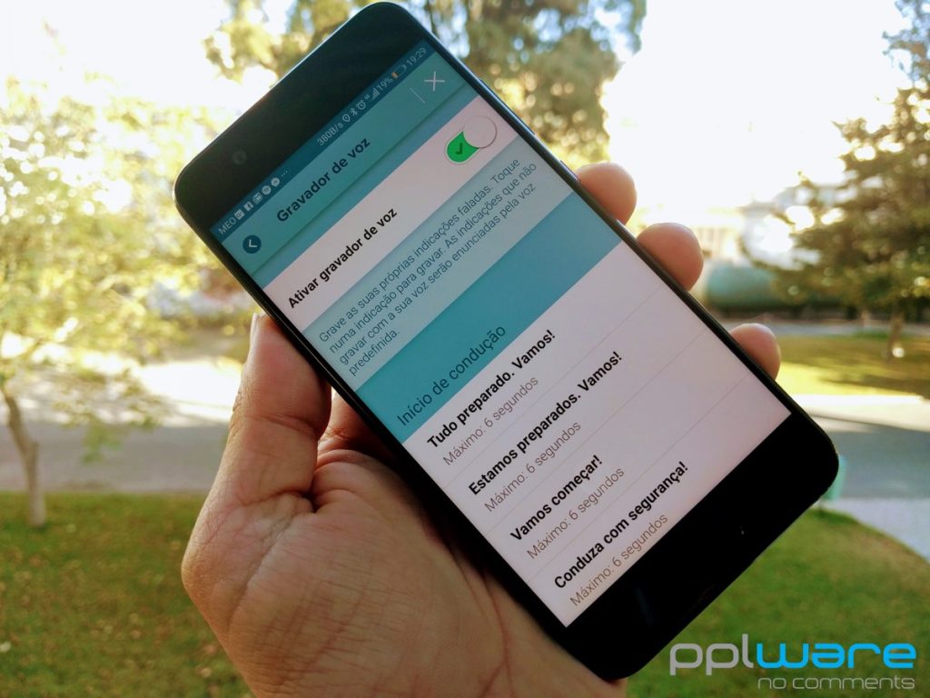 E que tal ter no Waze as indicações com a sua voz?