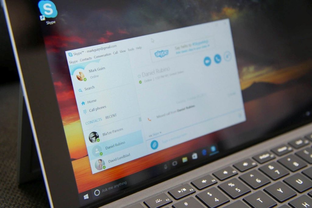 Skype já deixa entrevistar um programador e ver o código ao vivo