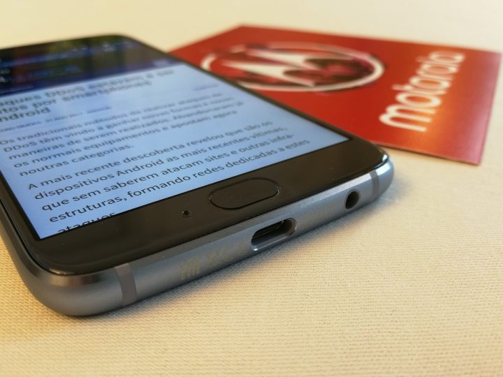 Motorola X4 - Android One