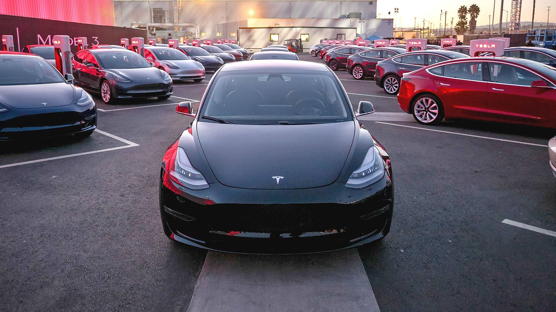 Tesla enganou-se nas contas da autonomia do Model 3?