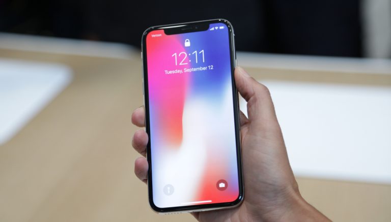 E se o ecrã do iPhone X partir? Saiba quanto tem de pagar...