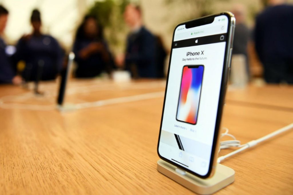 iPhone X vai perder interesse? Analistas cortam nas estimativas