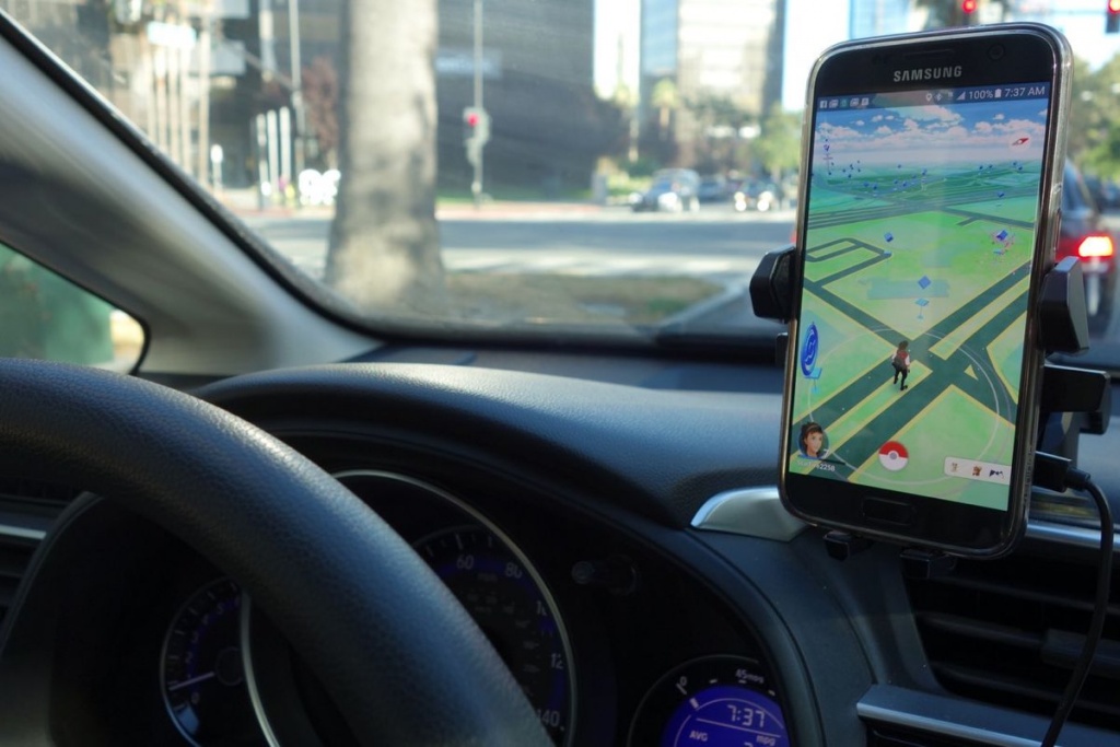 Pokémon Go: 7,3 mil milhões de prejuízo em acidentes de trânsito