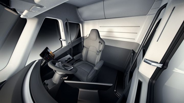 Tesla Semi 2022 adiar camião