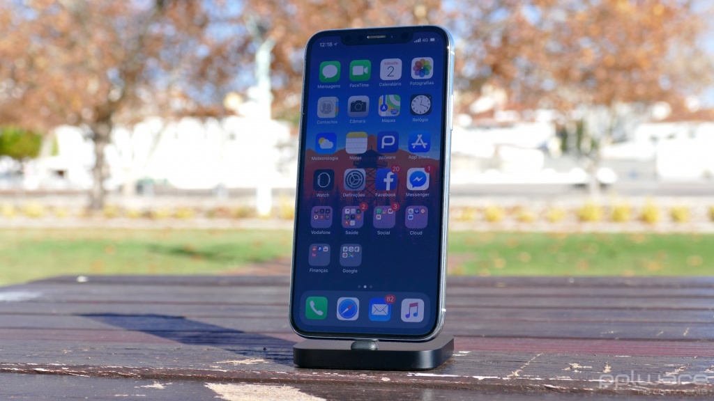 Novas apps na App Store terão de suportar nativamente o iPhone X