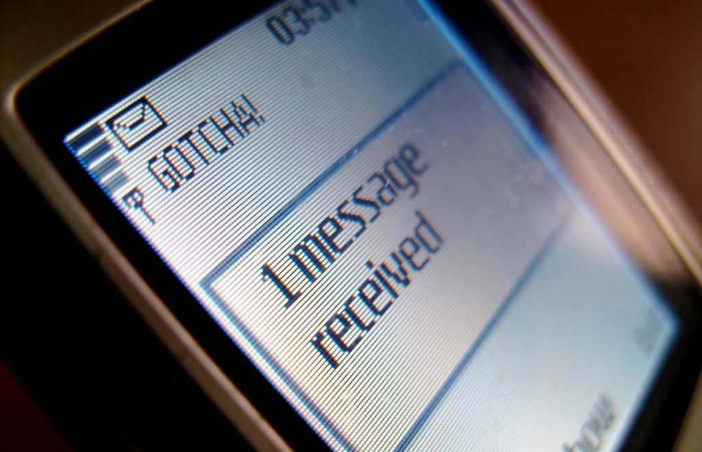 Primeiro SMS foi enviado há 25 anos! Ainda usa?