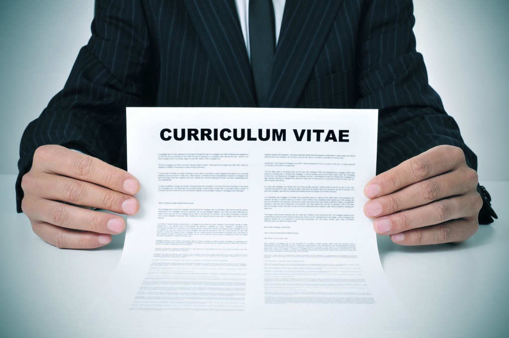 Ceev – a extensão que cria um resumo do seu CV em 1 minuto