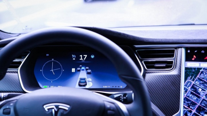 Tesla - condução autonoma