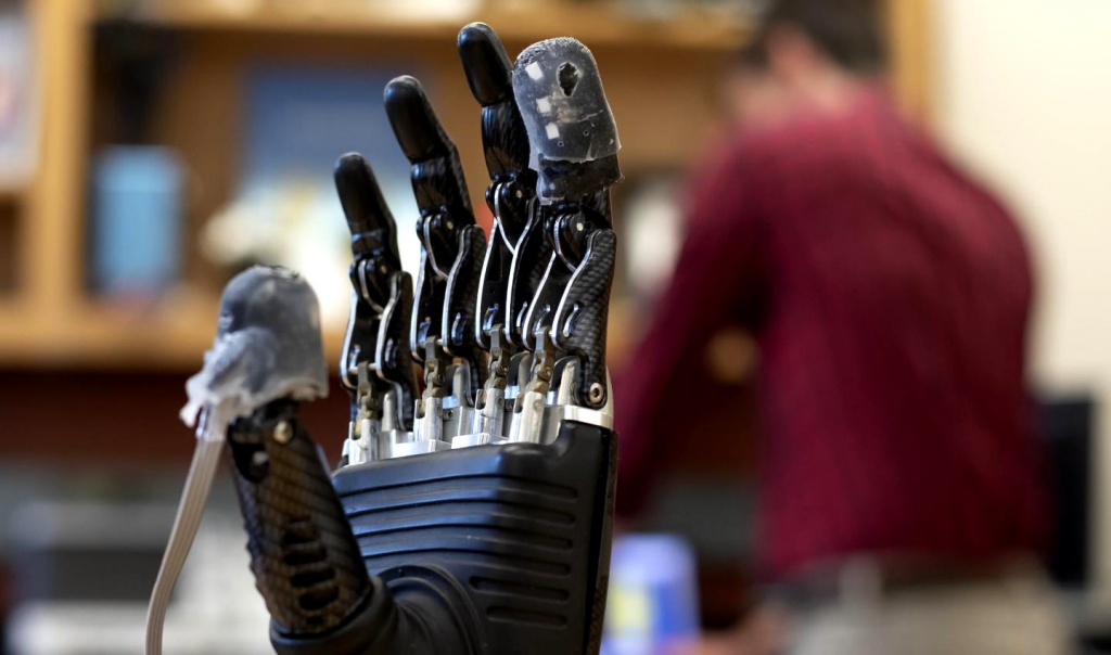 e-dermis – Pele eletrónica que permite a indivíduos amputados sentir dor nas próteses