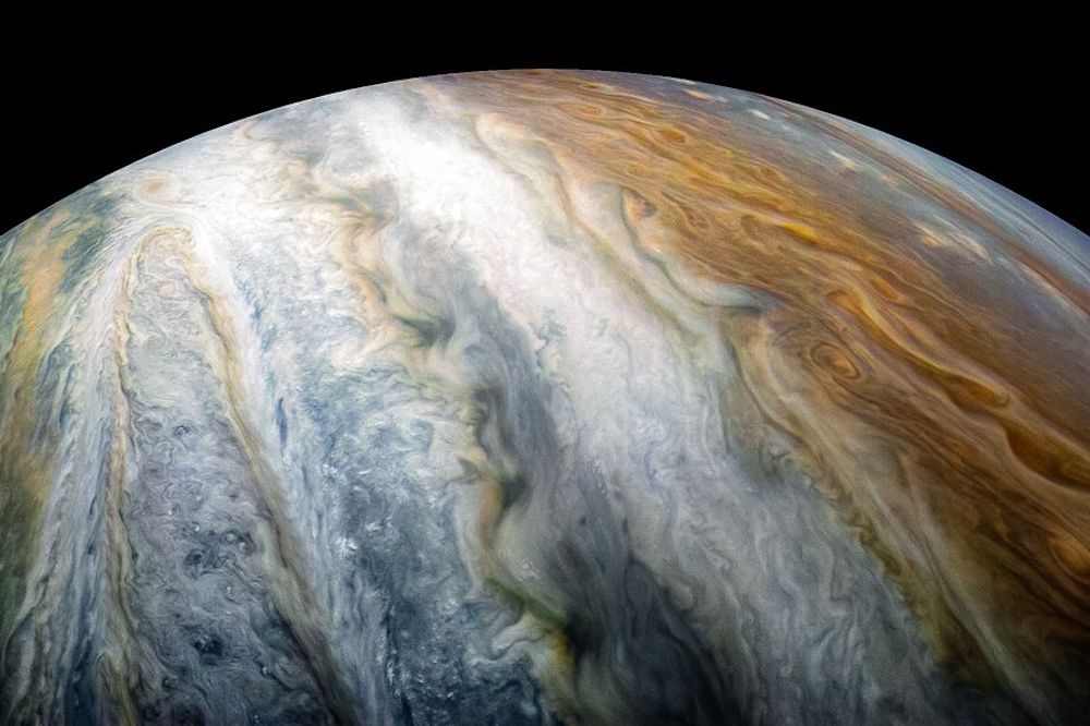 Astrónomos descobrem mais 12 luas de Júpiter