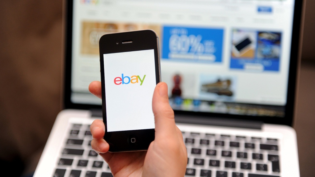 Realiza compras online? Saiba como vincular o PayPal à sua conta no eBay
