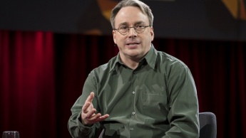 Linus Torvalds linux afastar