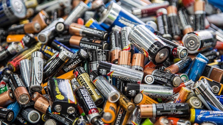 baterias estado sólido iões de lítio startup produção