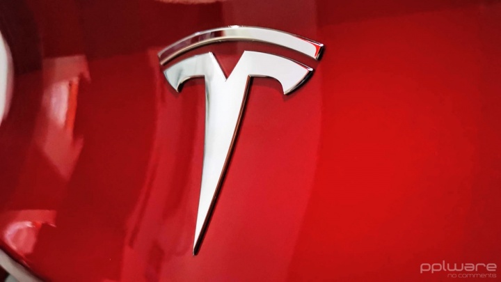 Tesla Model 3 pplware