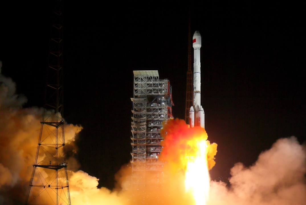 Missão Inédita: China lançou nave espacial para aterrar no lado oculto da Lua