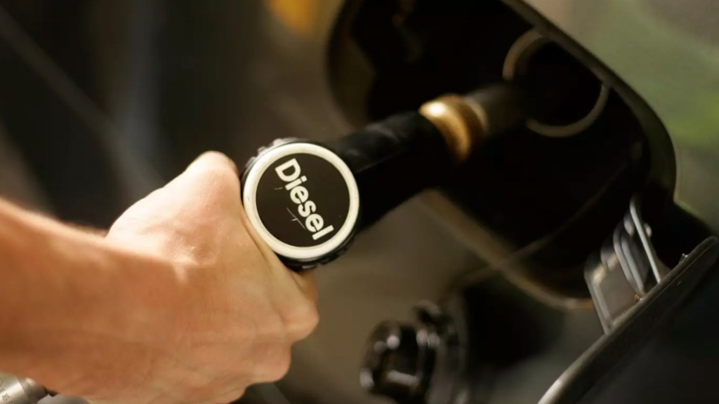 Efeito veículos híbridos e elétricos: Venda de carros a gasóleo cai em Portugal