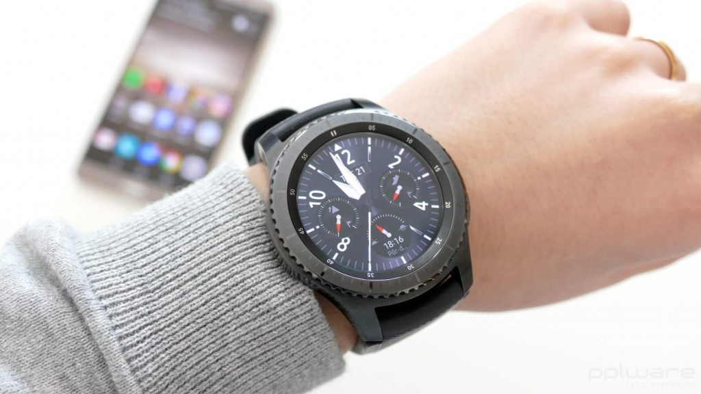 Samsung Gear S3 recebe atualização repleta de novidades